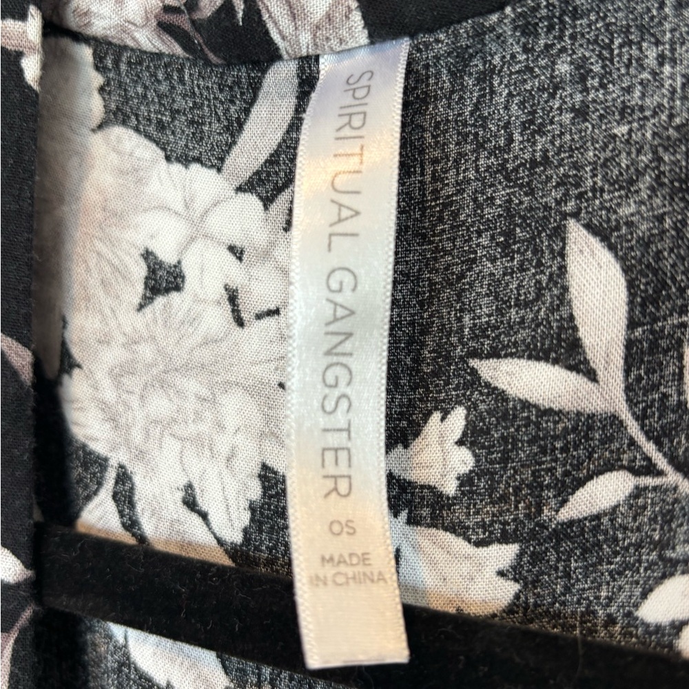 Spiritual Gangster Black and White Floral Open Cardigan 013 - Picture 3 of 6